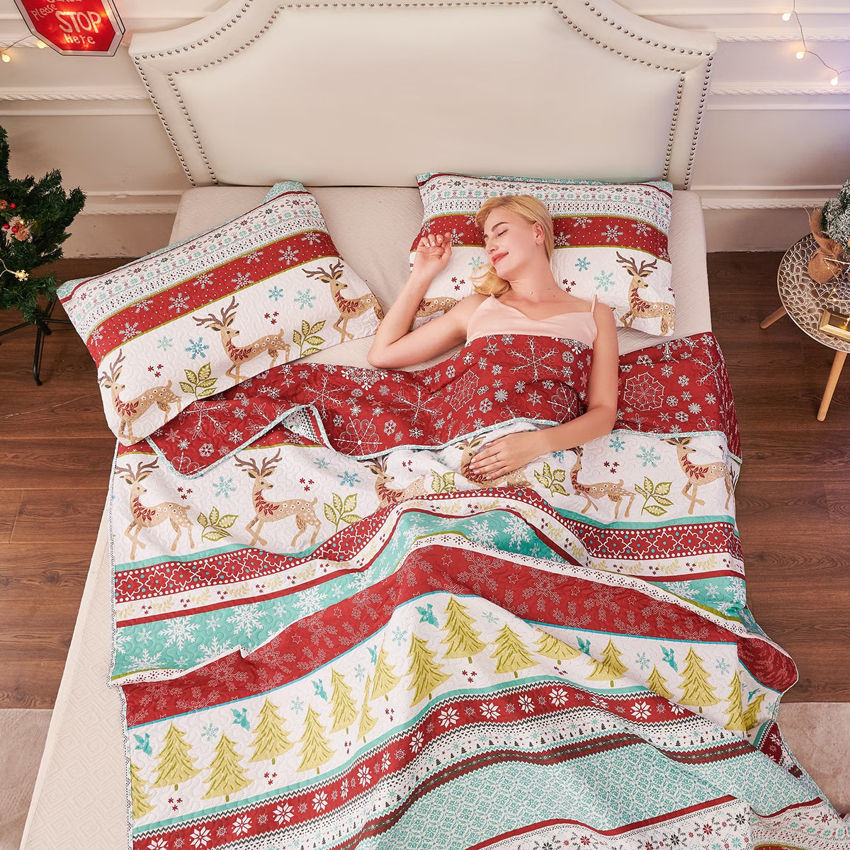 Christmas Quilt Set Queen/Full Size Rustic Holiday Bedding Set Red Blue Deer Cabin Lodge Quilt Lightweight Soft Microfiber Xmas Bedspread Coverlet Christmas Gift with 2 Pillowcases